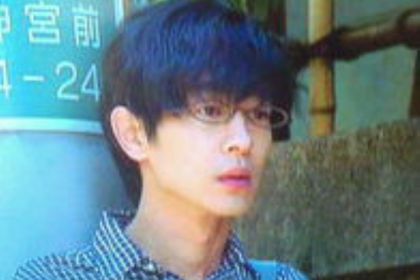 ハチミツと加瀬亮とクローバー あえて真ん中ではさんでみた 健康おたくな主婦日記