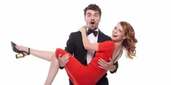 【惚気】忘れ物をしたらしく仕事の合間に旦那が一旦帰って来たんだけど、玄関で見送る時にハグしてたらそのまま持ち上げられ「持って行こうかと思って」