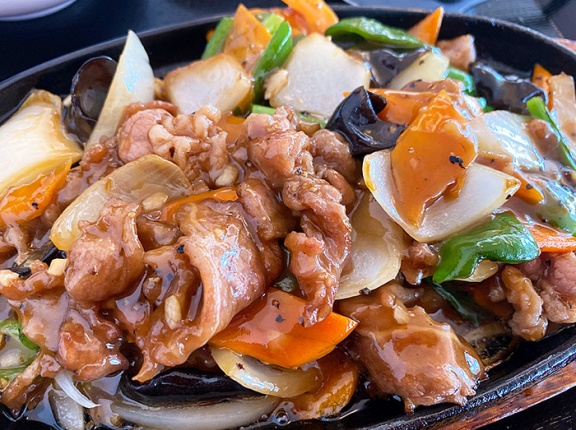 平日限定のランチメニューが良さげ！函館市湯川町「台湾料理 美味鮮 湯川店」