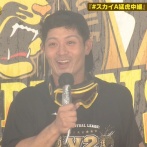 阪神、ビールかけで大はしゃぎ　ベロンベロンで明日絶対勝てねーわｗｗｗｗ