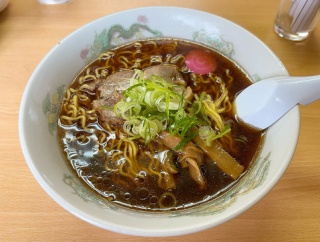 士別市 ラーメン【巴屋(ともえや)】正油篇