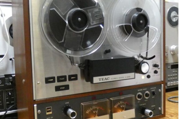 オープンリールテープデッキ TEAC A1400 ノウハウはあるが A-1300は必ず治せる : オープンリールテープ