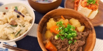 【ぶいすぽ】べに様「食べたすぎたので作ったょ😆秋の和食」「炊き込みご飯はお母さんからの仕送り!」