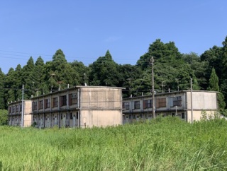 千葉県東金市〜九十九里町、終末の市営住宅と九十九里鐵道廃線跡