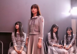 【乃木坂46】ぺろっｗ 4期生舞台挨拶の現場の雰囲気が味わえる画像。。。