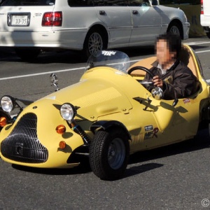 Mitsuoka BUBU 505-C 1985 戦前のスポーツカーをイメージした