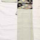 綺麗な淡い色の色無地　お洒落な八掛け〜黒地に菱形　唐織の名古屋帯〜