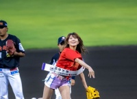 「福島ホープス vs 読売ジャイアンツ」舞木香純 始球式 写真・動画まとめ！