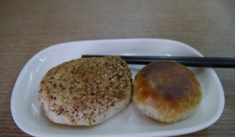 中国(東北地方)とベトナムのご飯、時々猫画像をうp