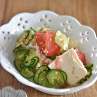 【豆腐レシピ・火を使わない】つめたく冷やすと夏の暑い時にはごちそう！！夏野菜と豆腐のひんやりだし漬けの作り方