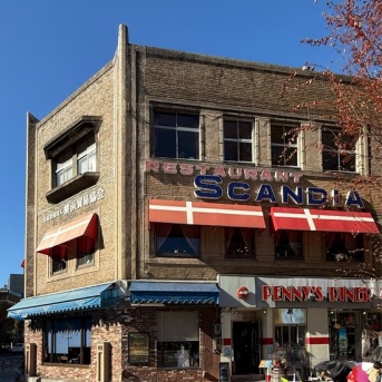 北欧レストラン「スカンディヤ」と、ハンマーヘッドのベイスターズ日本一パレードの余韻