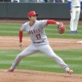 エンゼルス時代の大谷今より軽く投げてるのに今と同じくらい速い