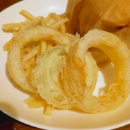 歯周病危険信号もらいました。と、ブルーの波石つくりました。