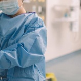 『【唖然】「妻にコロナ対策新センターへの看護師募集メールを見せてもらった」 → 日給がいろんな意味でヤバすぎると話題に』の画像