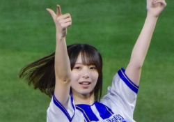 DeNAパフォの日向坂46、ケツを激しく振っていた
