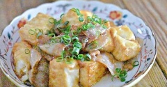 【節約レシピ】フライパンひとつでパパっと簡単！！豚バラ厚揚げ豆腐のオイスターソース炒めの作り方