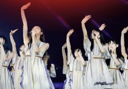 少なくとも乃木坂4期までは誰が見ても覇権だったよね？ってことは....