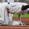 必勝の日本ハム　松本剛がいきなり気迫のヘッスラ内野安打！新庄監督がバンザイ拍手　エスコンも騒然