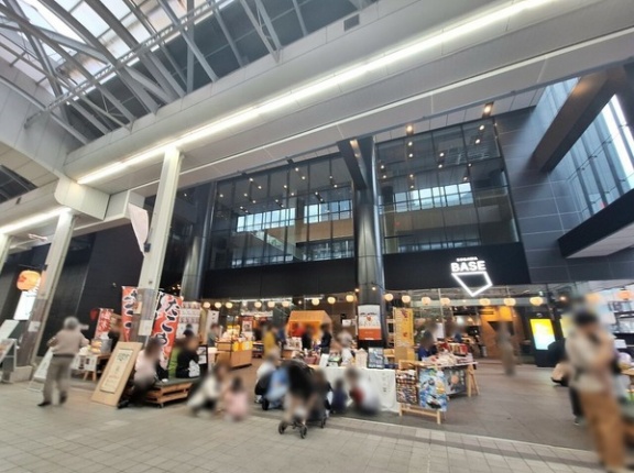 北日本新聞納涼花火と夜市も堪能！『SOGAWA BASE（そうがわベース）』で『花火大会夜市』開催！8月1日。