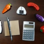 ワイ「食費は月3万円ぐらいかな？」謎敵「5万はかかる」「8万」「10万だぞ」