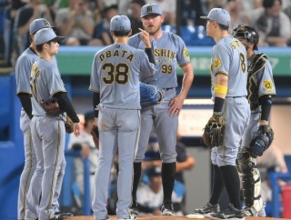 首位阪神、今季ワースト８失点で連勝ストップもＤｅＮＡ敗れ「Ｍ３４」に減らす　２位巨人とは１３ゲーム差で独走状態