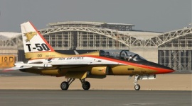 韓国空軍機がまた墜落、パラシュートのみ脱出に成功