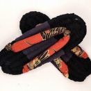 NO.374  布草履（黒・灰＋エンジ鶴亀柄）ニット6本