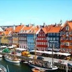 デンマーク「海岸がカキでいっぱいで困っています、食べに来てください！」