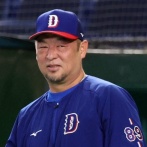 中日、松中信彦コーチら4人退団