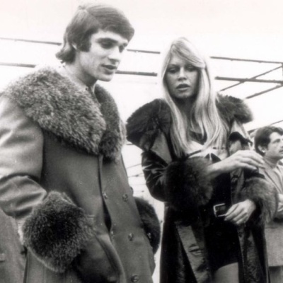 ニコ・ロズベルグ（メルセデス）： F1レーシングスーツとヘルメット