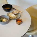 『50代女子孤独のランチ　とびきり美味しいパンがあればしょぼいおかずでも大満足』の画像