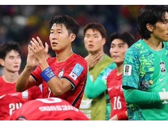 【悲報】予選敗退の韓国代表、帰国時の待遇が悲惨・・・ 【悲報】予選敗退の韓国代表、帰国時の待遇が悲惨・・・