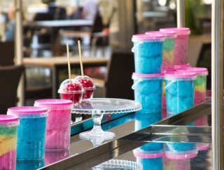 娘「パパ～わたあめかってぇ～」(1200円)