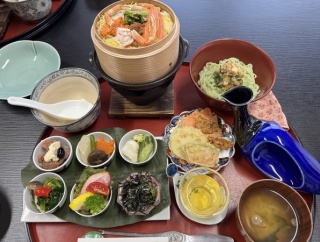 10周年を迎えた加賀市のご当地グルメ「加賀カニごはん」を久しぶりの大聖寺東町「かが 幡亭」で食べてきました