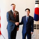 #韓国記事翻訳　『韓国は防衛費分担金を拡大せよ！』、『狡猾なアメ公ども！統一したら中露と組んでぶちのめす！イ・ジェミョン、マンセー！』