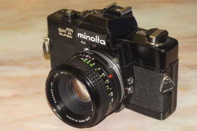 フィルムカメラ MINOLTA X-1 + MC ROKKOR-PF 50mm F1.7 フィルムカメラ MINOLTA X-1 + MC ROKKOR-PF 50mm F1.7 Minolta 50mm f1.7