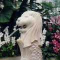 「植物園の日」（「みどりの日」であることから、日本植物園協会が2007年に制定）です