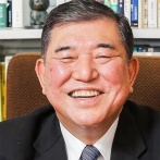 政府・自民党「公約だった全国民への給付金はやめて、高齢者とか低所得者に限定して、その人たちに増額して配る方向でいくわ」