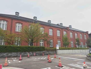 ついに建築工事が今秋完了！石川県金沢市玉川町にある『金沢市立玉川図書館』が先行開館するらしい。12月18日。臨時まちなか図書室『長町図書室』は10月31日をもって閉室。