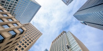 急に係長が「今日からあの部署へ行け」と言って、わけもわからず別の部署で働くことに。しかも…