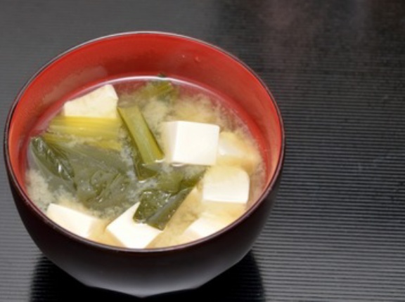 【驚愕】土井善晴に影響されて『味噌汁だけあればいいんです』生活やってみた結果…