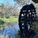 秋の信州　長野県安曇野市 水色の時道祖神