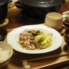 春キャベツを丸ごとひとつ使った晩ごはん。旬のお野菜はシンプルに食べるのが一番美味い！