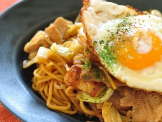 【家の焼きそばが劇的においしくなる！】お待たせしました焼きそばレシピと引き続き試作中の晩ごはんも