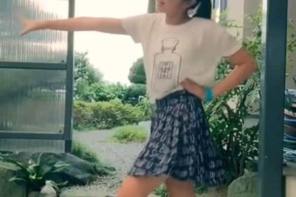 しこにー 踊ってみたまとめ 抜ける しこれる踊ってみた Tシャツ