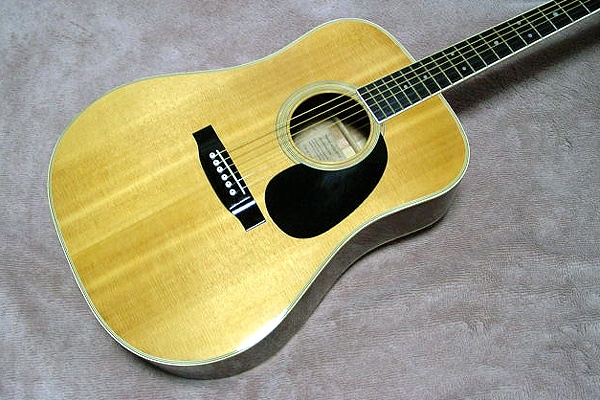 ギター・ラボ （国産ギター研究所のブログ） - キャッツアイ