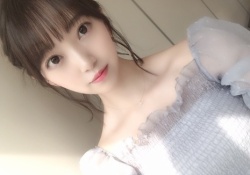 【衝撃】堀未央奈、デコルテ綺麗すぎワロタｗｗｗｗｗ