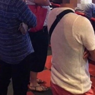 某パチンコ店長が軍団行為の取り締まりを行うと告知