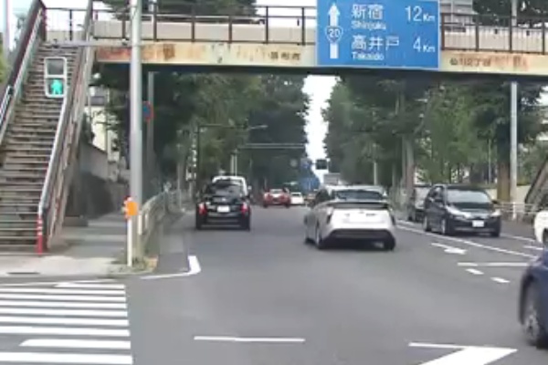 東京 木村拓哉さんの車がバイクに追突 考え事をしていて ケガ人なし ドラレコ速報 事故ニュースまとめ