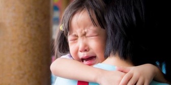 子供がお気に入りのおもちゃを壊してしまい、何やってんのと言ったら号泣しながら謝られた。ショックなはずなのにちゃんと謝って成長したな…